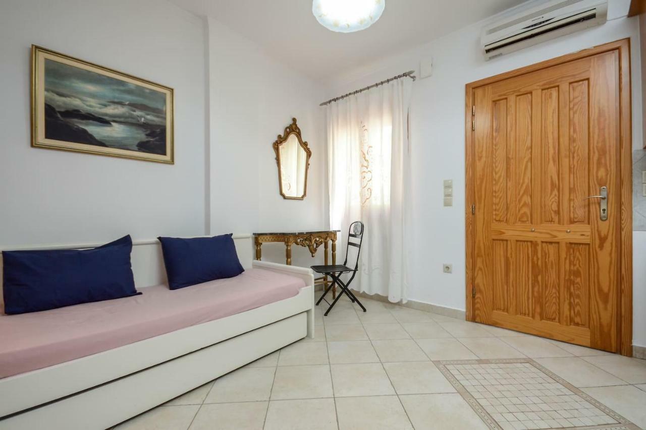 Independent Agapitos Apart , 2Bdrm, Private Patio Naxos City المظهر الخارجي الصورة