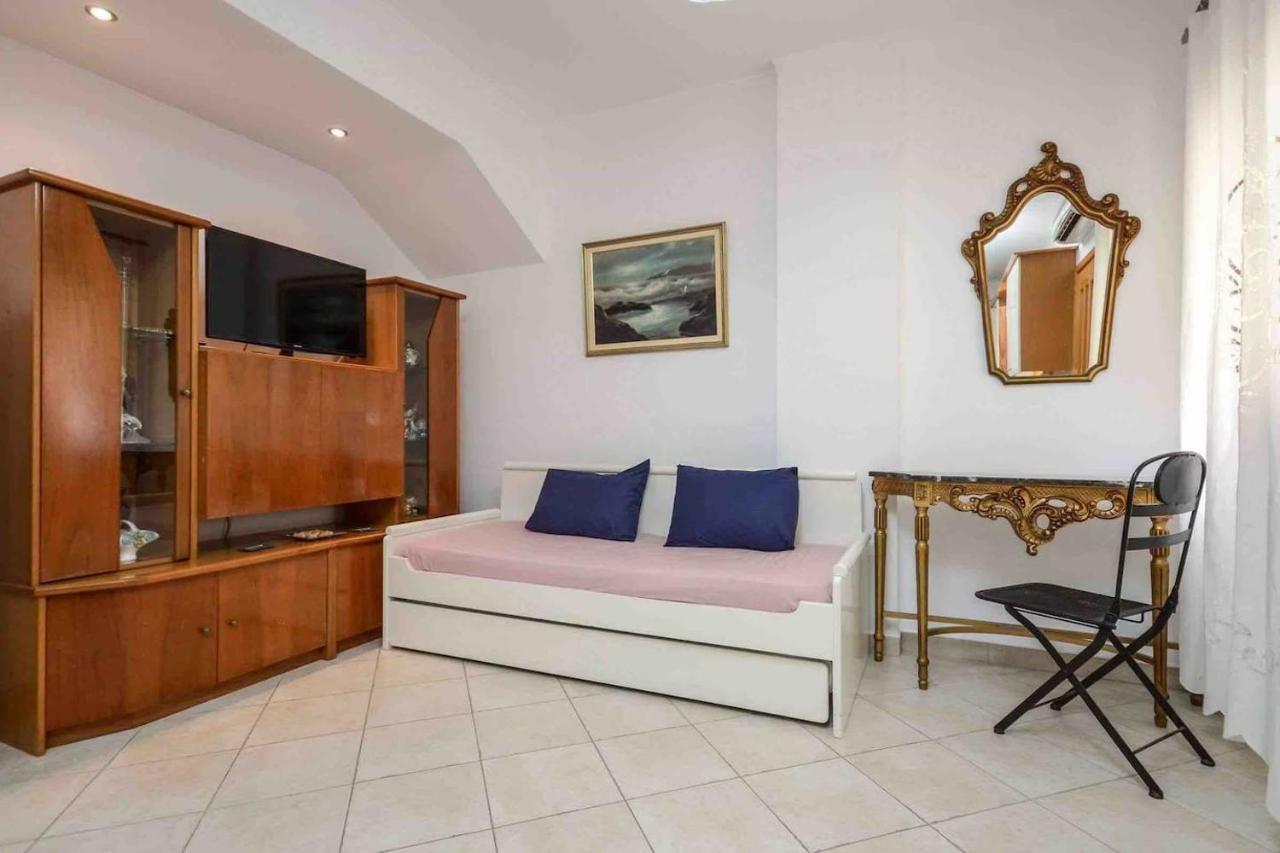 Independent Agapitos Apart , 2Bdrm, Private Patio Naxos City المظهر الخارجي الصورة