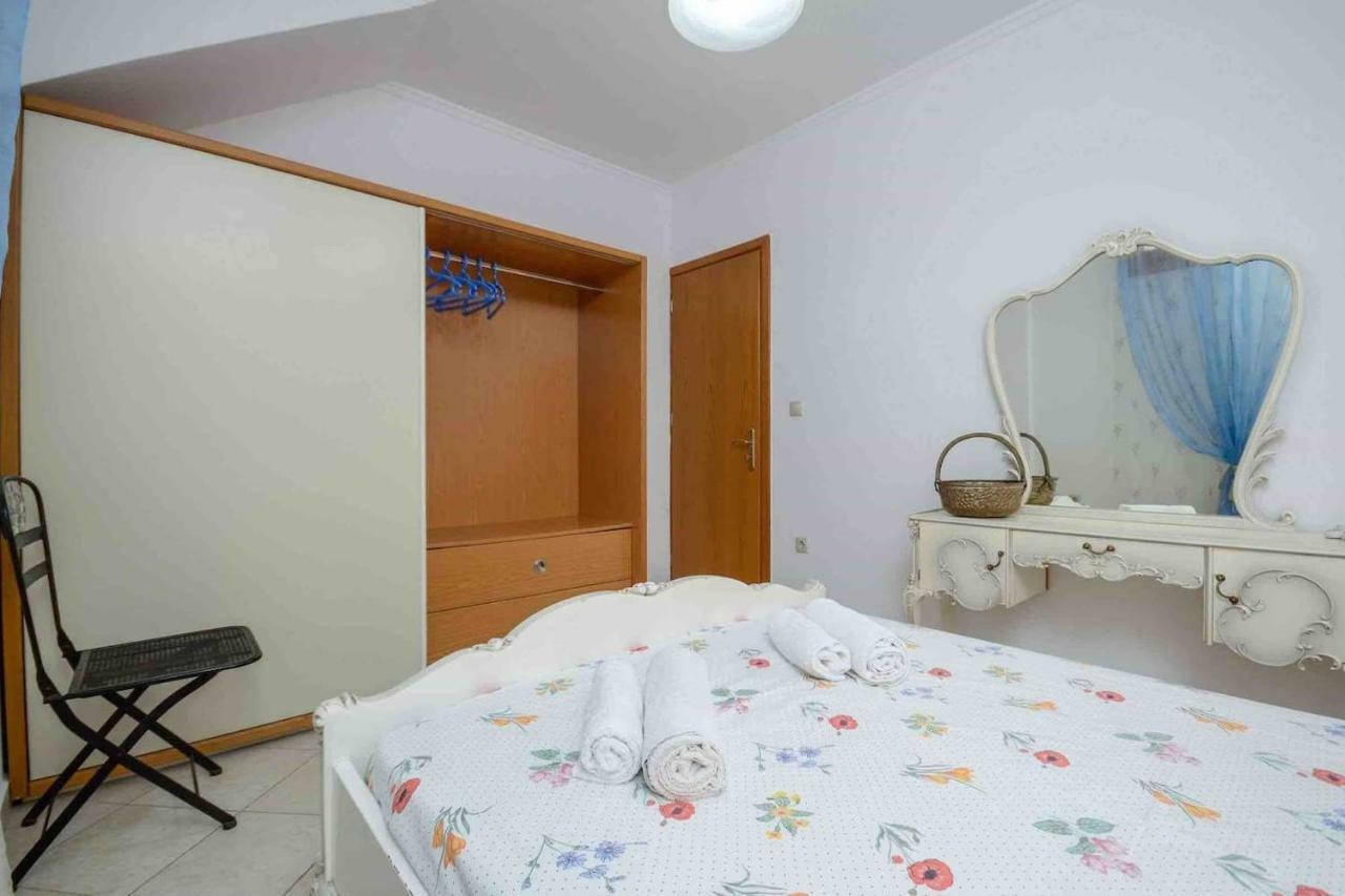 Independent Agapitos Apart , 2Bdrm, Private Patio Naxos City المظهر الخارجي الصورة
